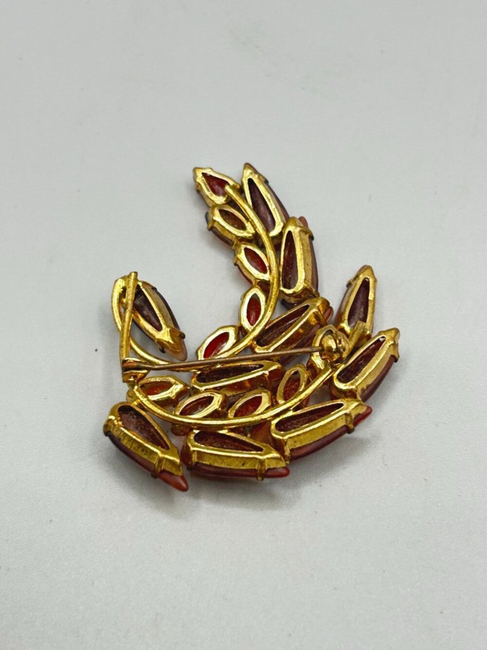 Vintage Unsigned AUSTRIA Pin Brooch Ombre Glass Rhinestones Fall Foliage Design - Picture 5 of 9